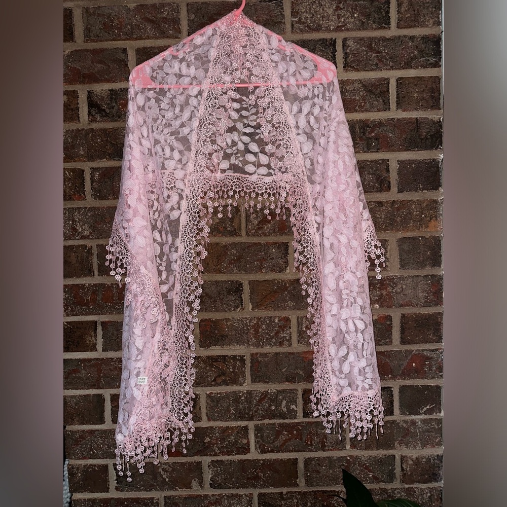 Pink Lace Shawl with Floral Design